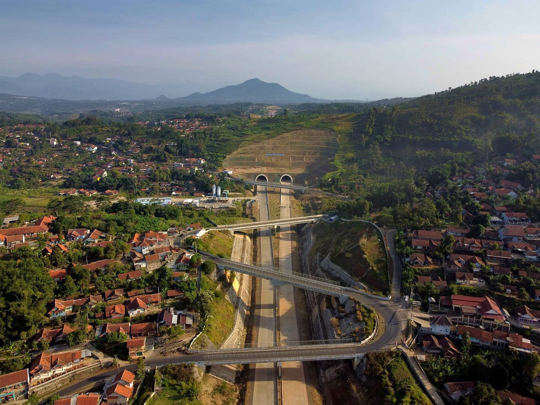 Bekerja di Balik Megahnya Pembangunan Proyek Strategis Nasional, Menteri AHY: Terima Kasih kepada Penggawa Pengadaan Tanah