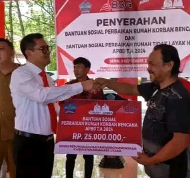 Penyerahan Bantuan Sosial Rumah Korban Bencana Dan Bantuan Sosial Berbaikan Rumah Tidak Layak Huni APBD T.H 2024, Minut Sulawesi Utara