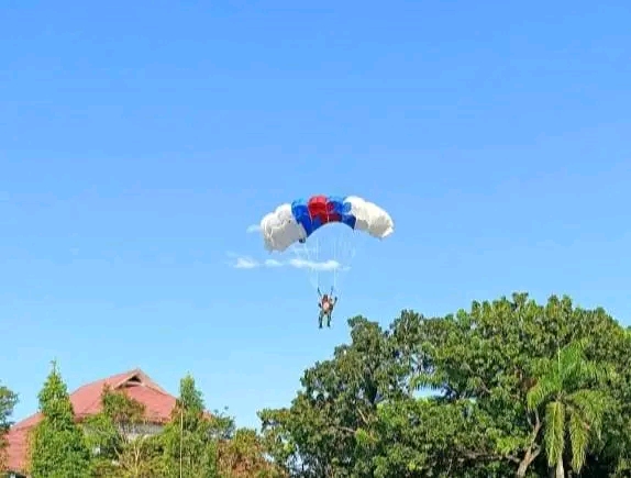 Prajurit Yonmarhanlan VIII Bitung, Laksanakan Pengamanan Pengamanan Pelaksanaan Terjun Payung dalam rangka HUT Provinsi Sulawesi Utara