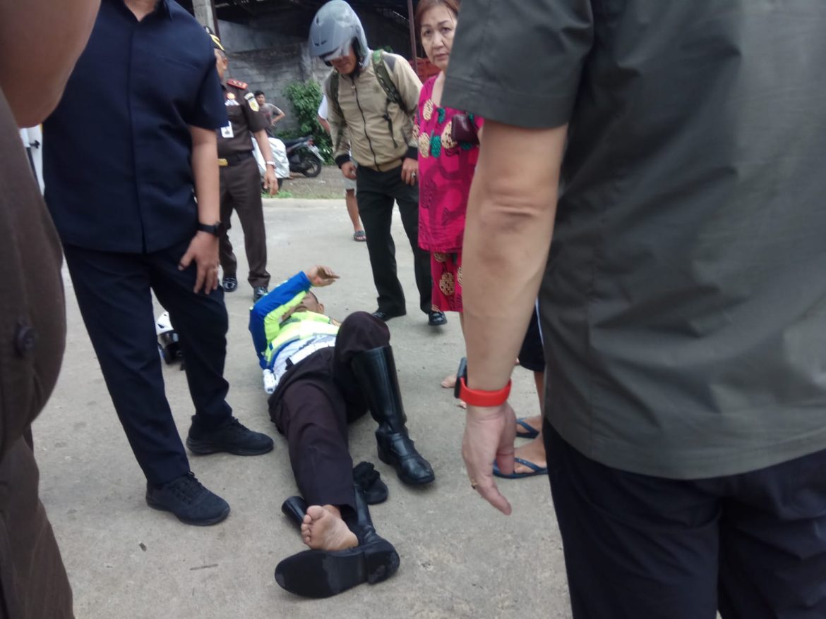 Telah Terjadi Lakalantas Di Jalan Kandep Bumi Nyiur Manado, Korban nya Oknum Polisi Polantas. Manado Sulawesi Utara