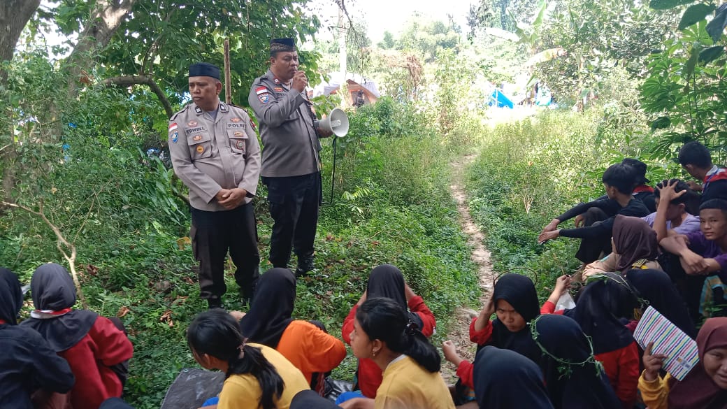 *Da’i Polri Bekali Pramuka SMAN 1 Parigi dengan Wawasan Kebangsaan, Cegah Radikalisme*