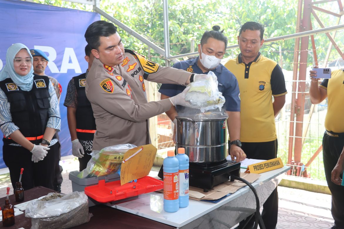 Polres Batu Bara Musnahkan Barang Bukti Sabu 1.5 Kg dan Ganja 20 Kg