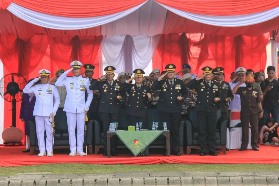 Komandan bersama Prajurit Yonmarhanlan VIII ikuti Peringatan Upacara HUT Ke-79 Tentara Nasional Indonesia di Manado