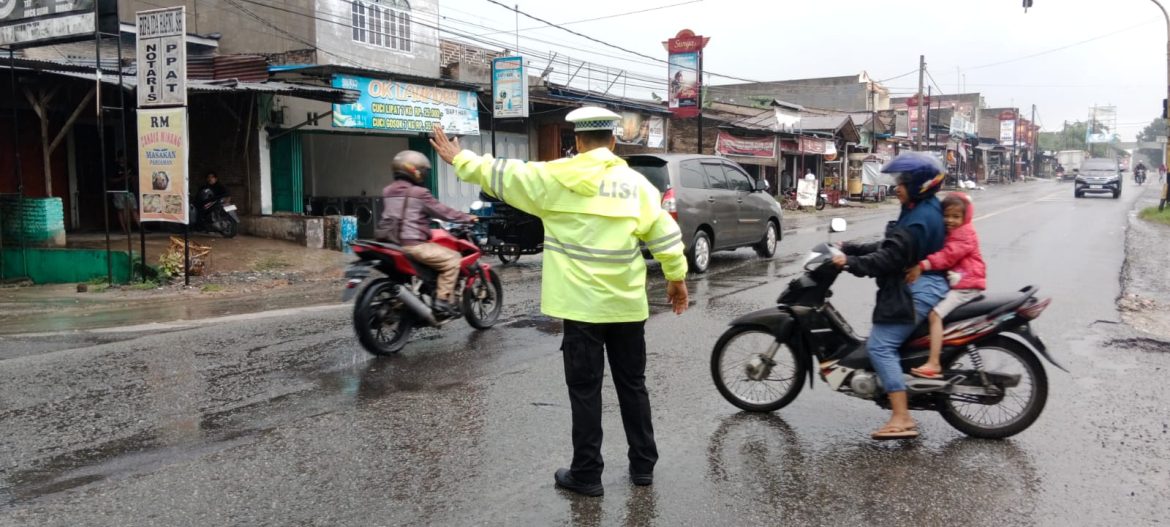 Berikan Kenyamanan, Sat Lantas Polres Batu Bara Laksanakan Gatur Lalin