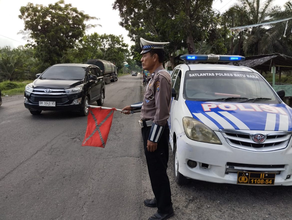 Sat Lantas Polres Batu Bara Gelar Patroli Kibas Bendera Dilokasi Rawan Kemacetan