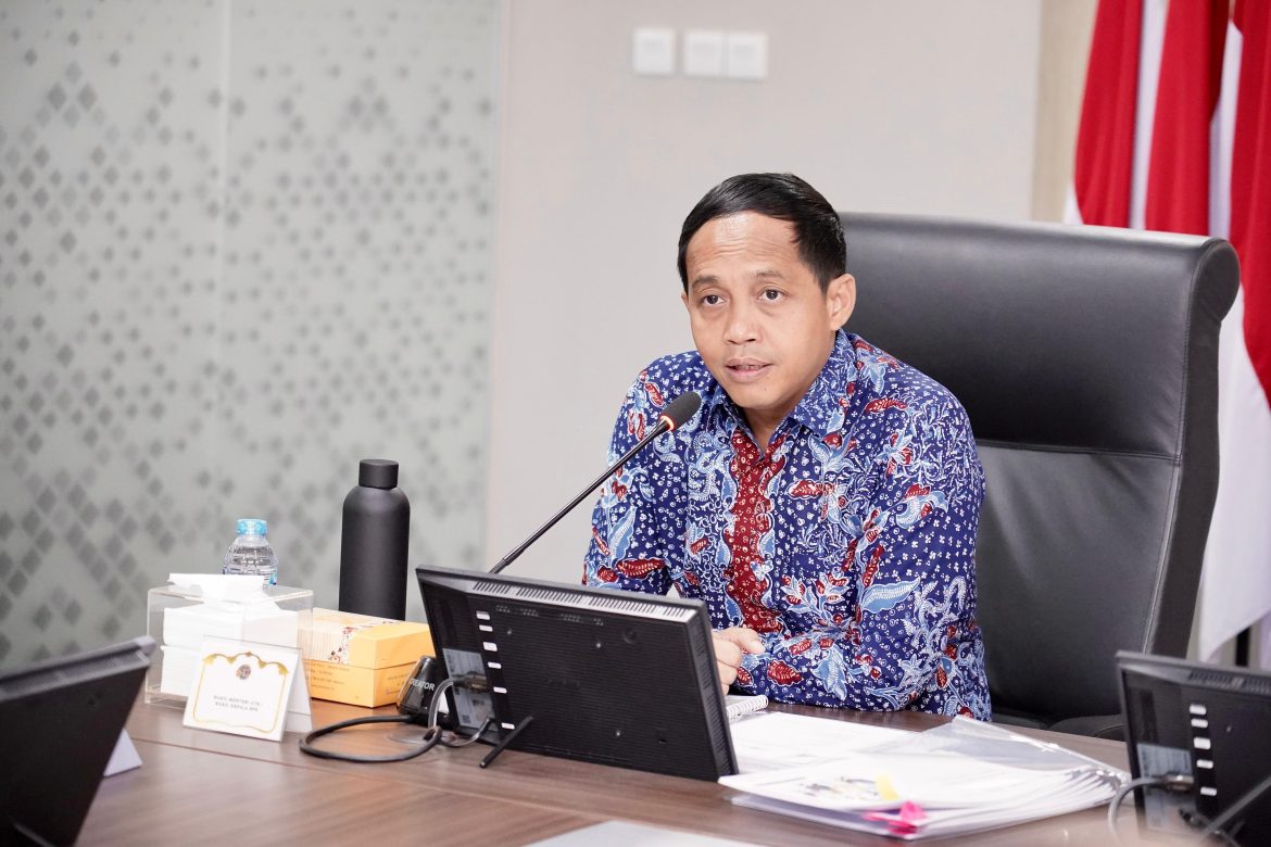 Komitmen Capai Target Program Strategis dalam Masa Transisi Pemerintahan, Wamen ATR/Waka BPN Apresiasi Kinerja Jajaran Pusat dan Daerah