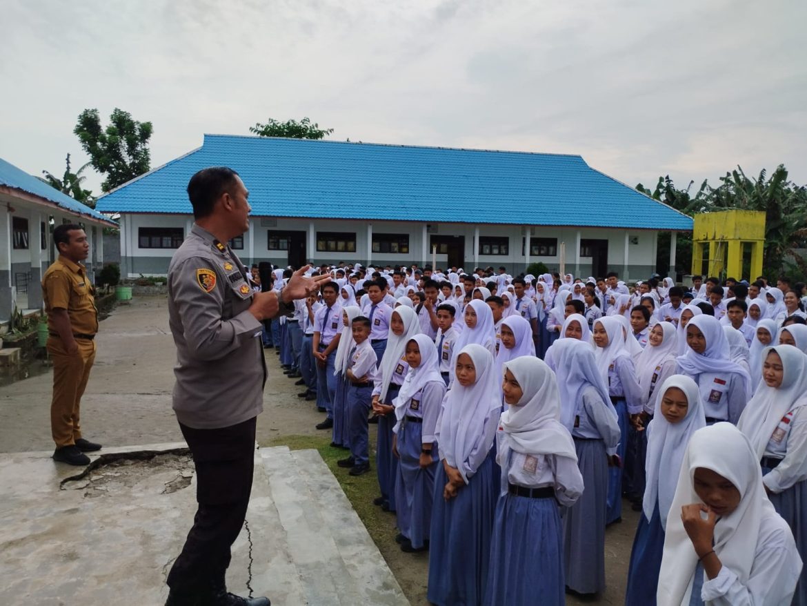 Polsek Labuhan Ruku Laksanakan Police Go to School
