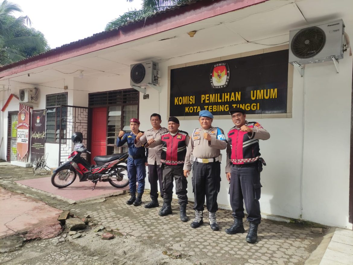 Jaga Stabilitas Keamanan, Polres Tebing Tinggi Pengamanan Kantor KPU