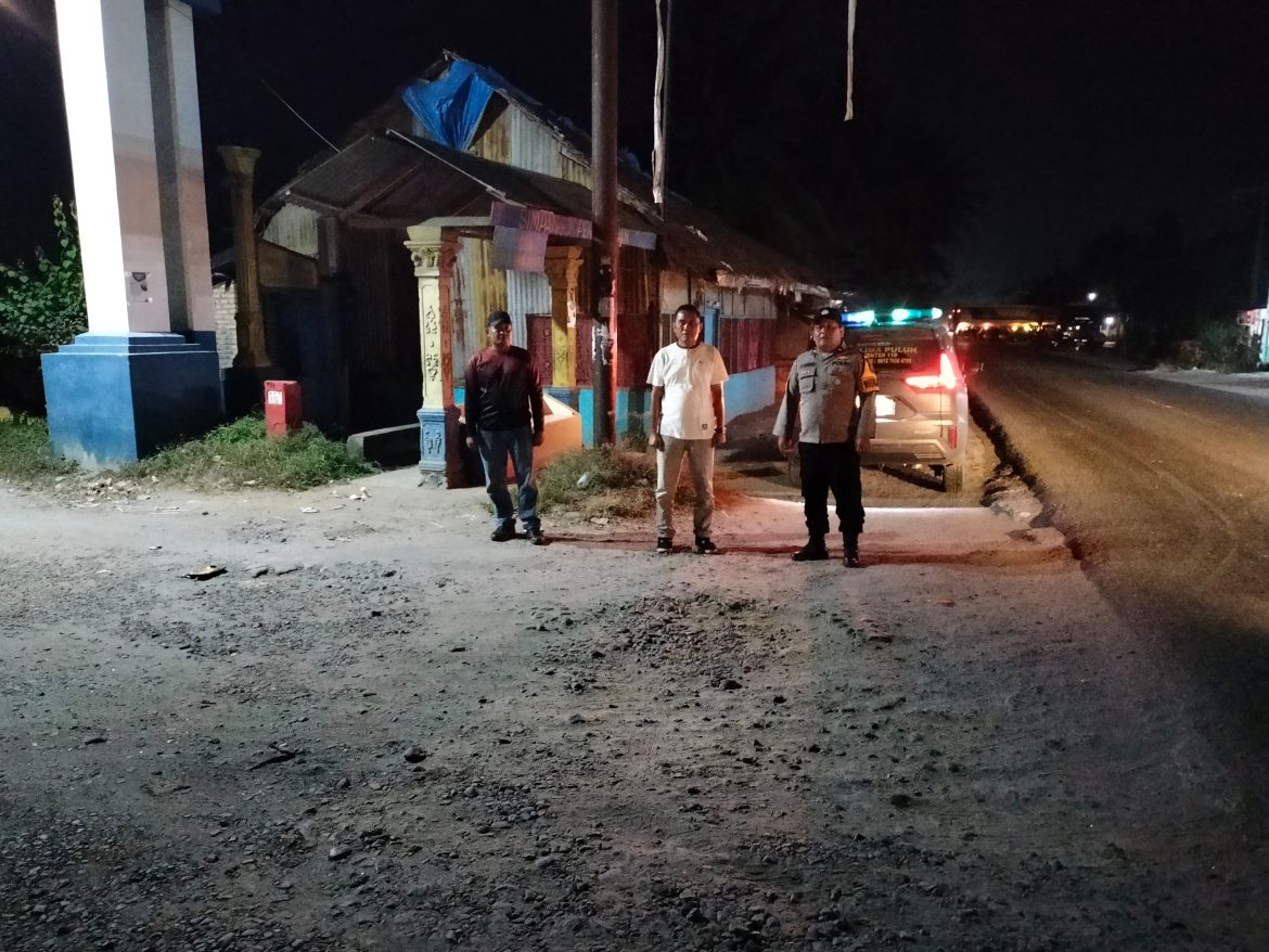 Perkuat Kamtibmas, Patroli Mobile Polsek Lima Puluh Susuri Jalanan