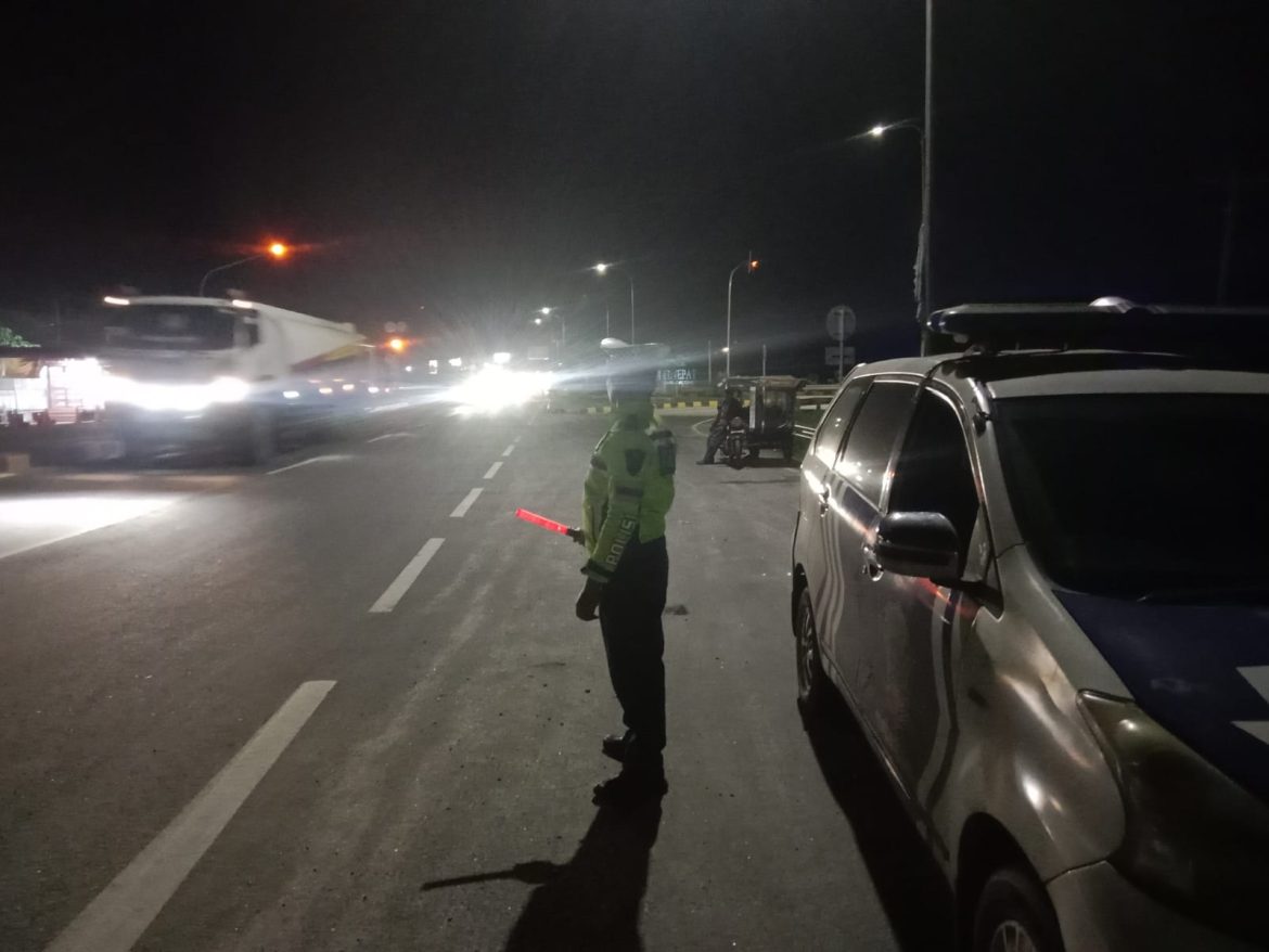Ciptakan Kamseltibcar Lantas, Sat Lantas Polres Batu Bara Laksanakan Patroli Blue Light