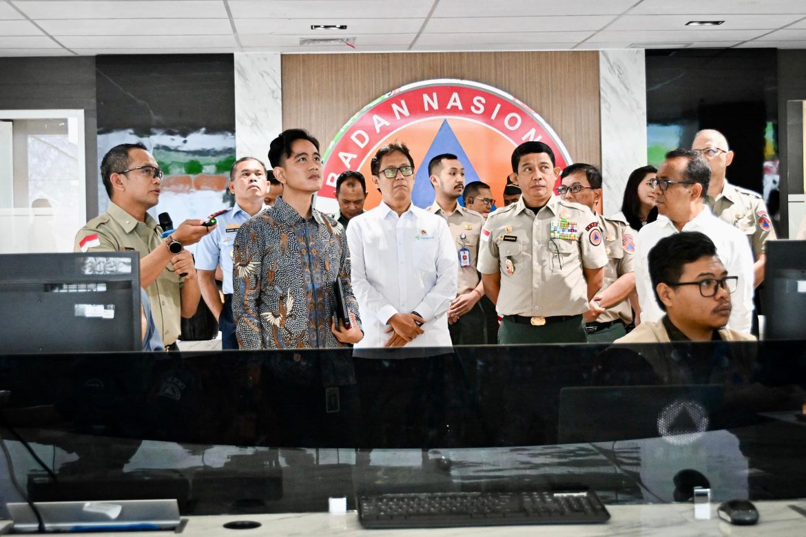 Menteri Nusron Siapkan 50 Hektare Tanah untuk Relokasi Korban Erupsi Gunung Lewotobi Laki-Laki NTT