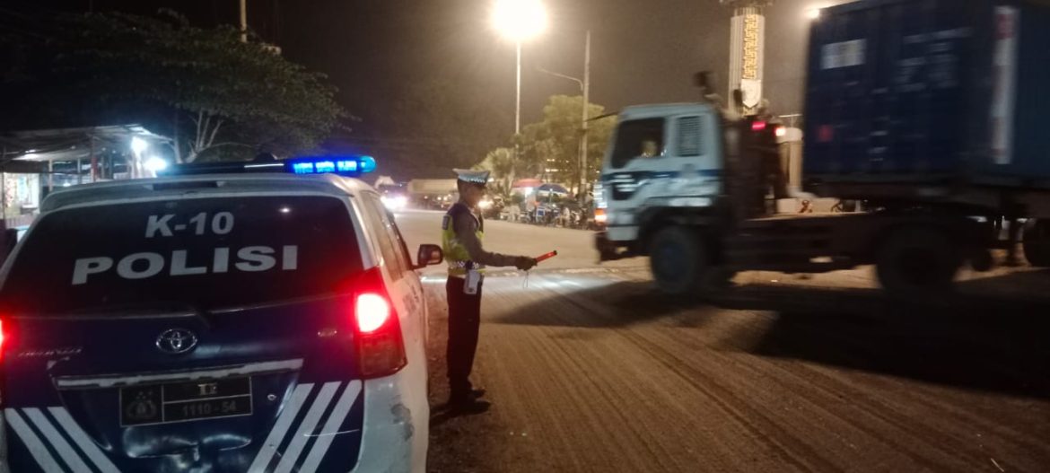 Sat Lantas Polres Batu Bara Laksanakan Patroli Blue Light