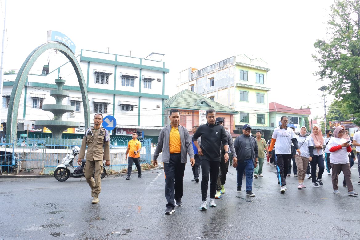 Kapolres Tebing Tinggi bersama Forkopimda dan KPU Funwalk Pilkada Serentak 2024