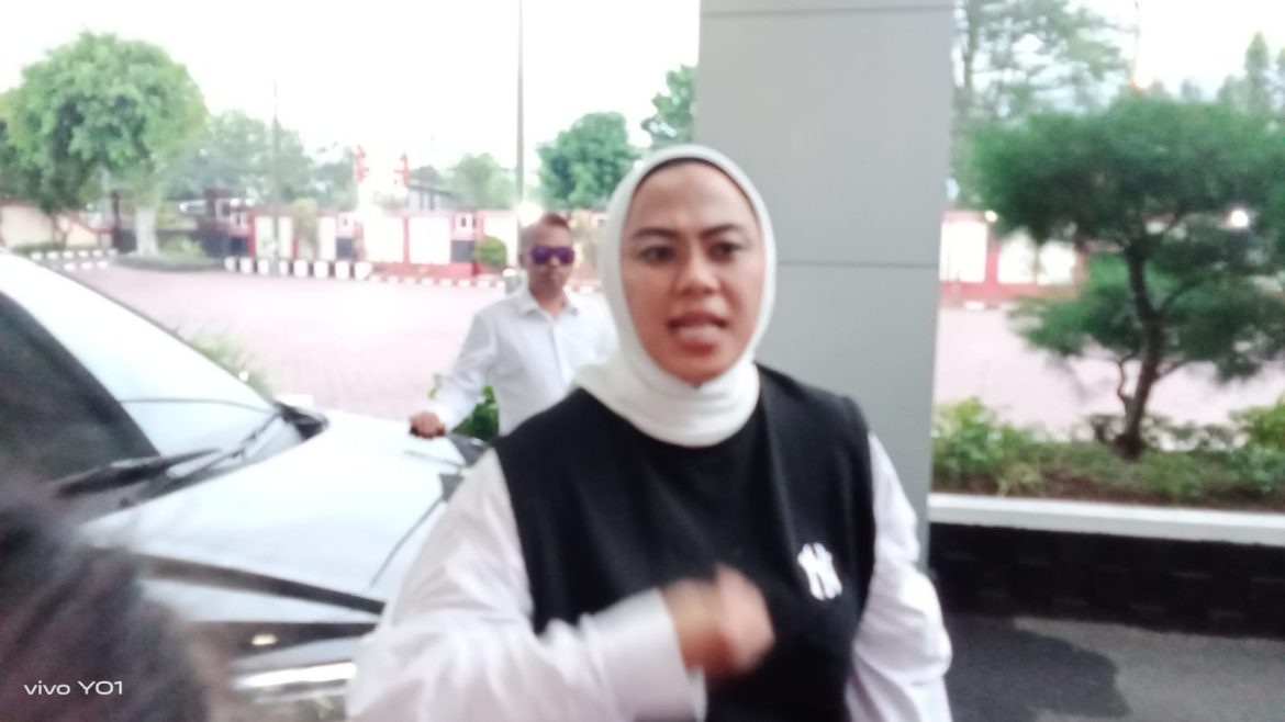 Anggota DPR RI, Dr. Hj. Cellica Nurrachadiana, Laporkan Pemilik Akun Facebook atas Dugaan Pencemaran Nama Baik