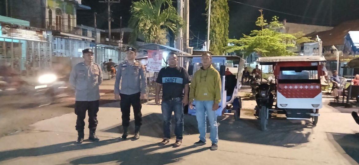 Pastikan Kondusifitas Kamtibmas, Personil Polsek Medang Deras Patroli Susuri Jalanan