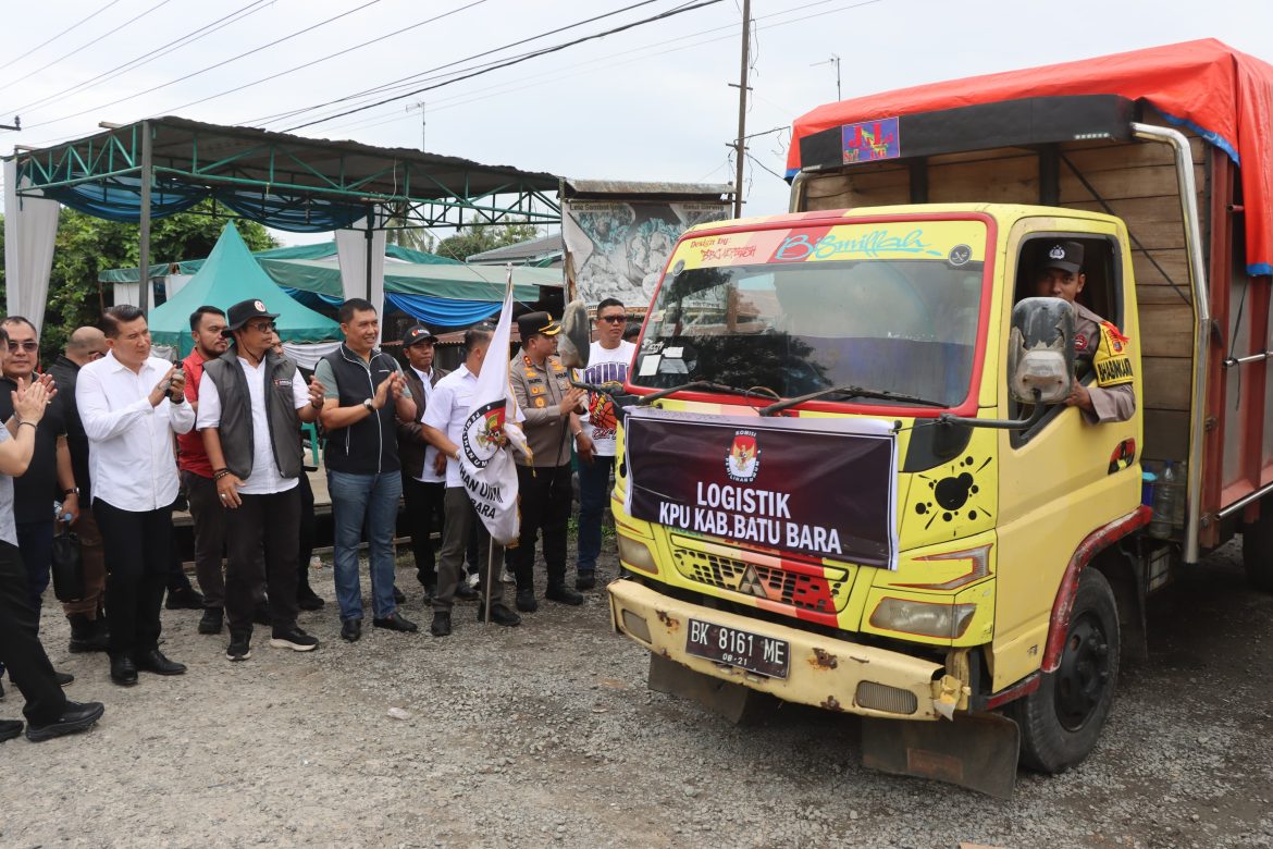 Kapolres Batu Bara bersama Pj. Bupati dan Ketua KPU Lepas Pendistribusian Logistik Pilkada 2024