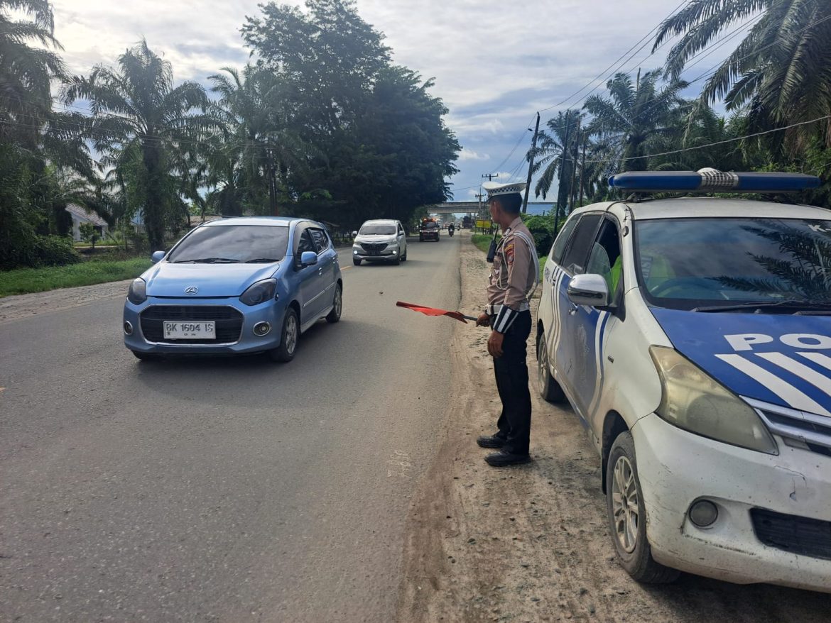 Sat Lantas Polres Batu Bara Laksanakan Patroli Kibas Bendera