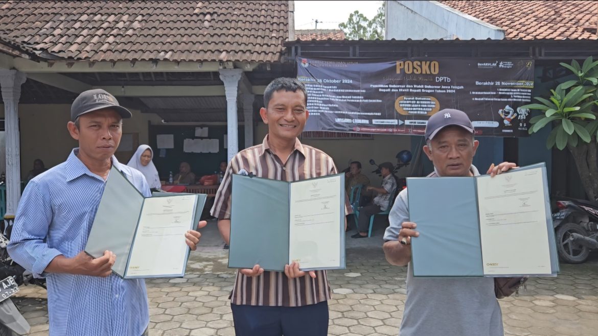 Serahkan Sertipikat Pendaftaran Tanah Lintor, Ketua Tim Sosialisasikan Sertipikat Elektronik