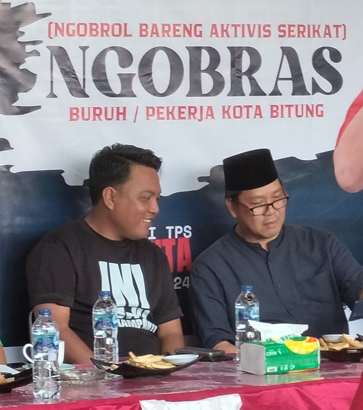 Calon Gubernur Sulut Steven Kandouw Di Dampingi Calon Wali Kota Bitung Geraldi Mantiri Menghadiri Deklarasi Sahabat Buruh Sk-Dt, Boshe Caffee Bitung Sulawesi Utara