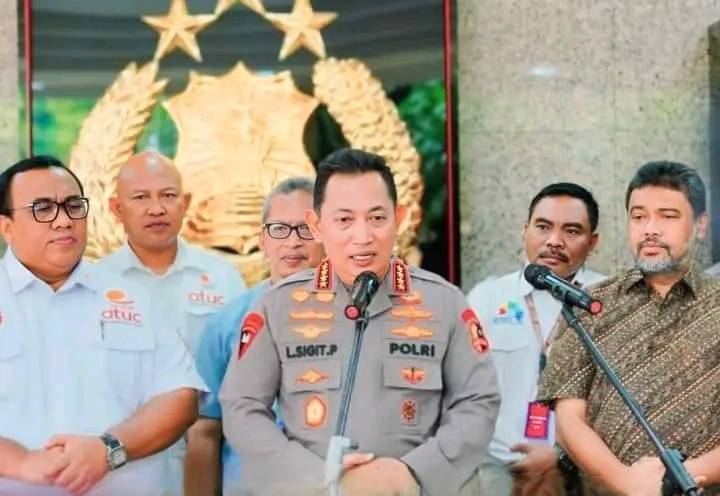 Mabes Polri Sudah Menindak Dua Personel Polri Yang Melakukan Pelanggaran Terkait Sengan Netralitas, Saat Ini Ada Dua Personel Dari Sulut Dan 2 personel Dari Sulsel
