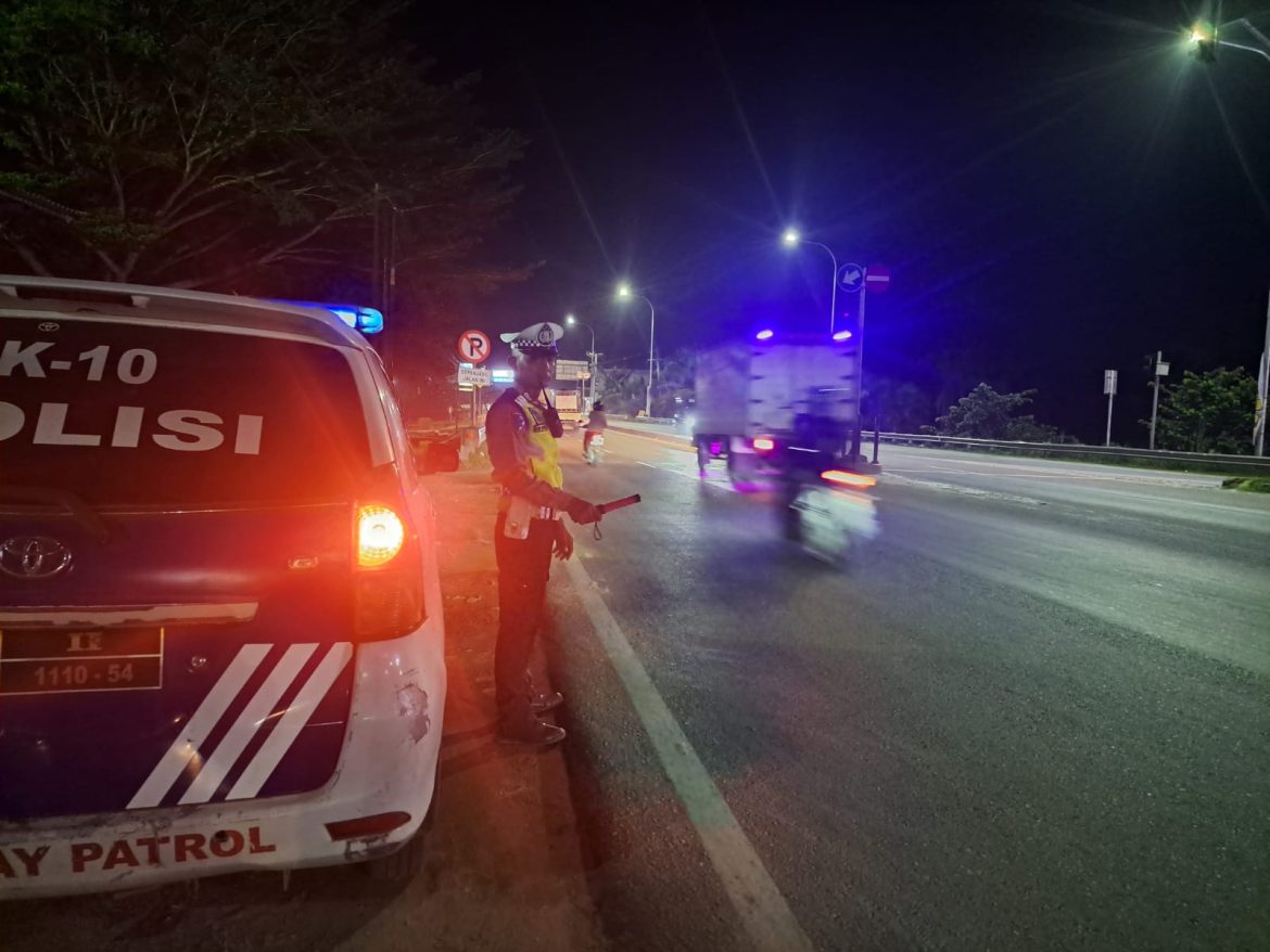 Sat Lantas Polres Batu Bara Patroli Blue Light Lokasi Kemacetan
