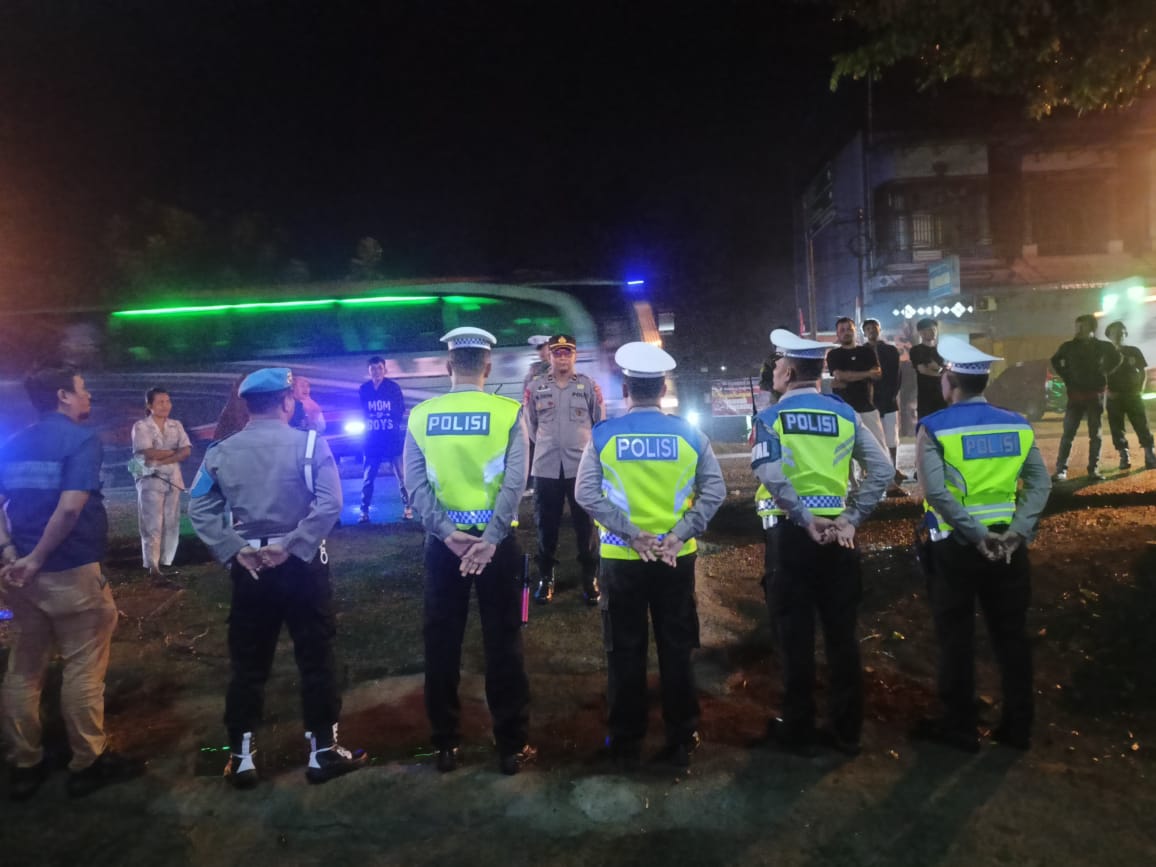 Polres Tebing Tinggi Pengamanan Perayaan Ulang Tahun Dewi Kuil Shree Singgamakali Alayam