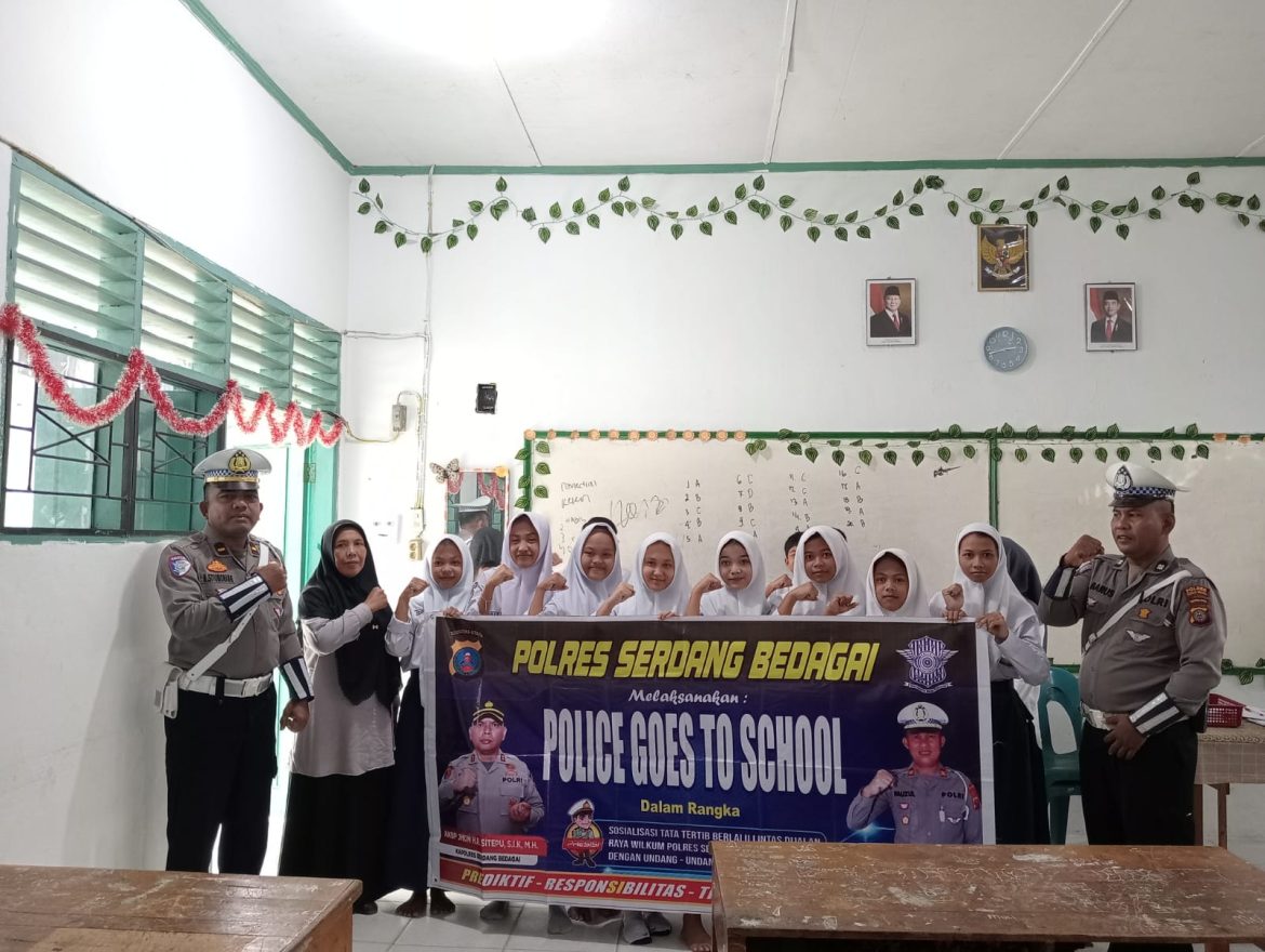 Sat Lantas Polres Sergai Sampaikan Pesan Tertib Lalin Melalui Police Goes to School