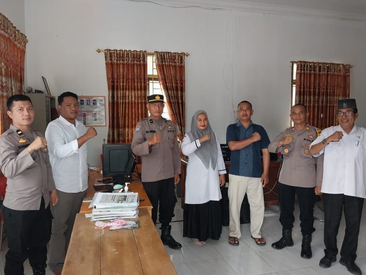 Sat Binmas Polres Batu Bara Cooling System bersama Perangkat Desa Lubuk Hulu