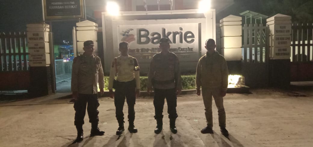 Personil Polsek Medang Deras Patroli Dialogis, Cegah Geng Motor