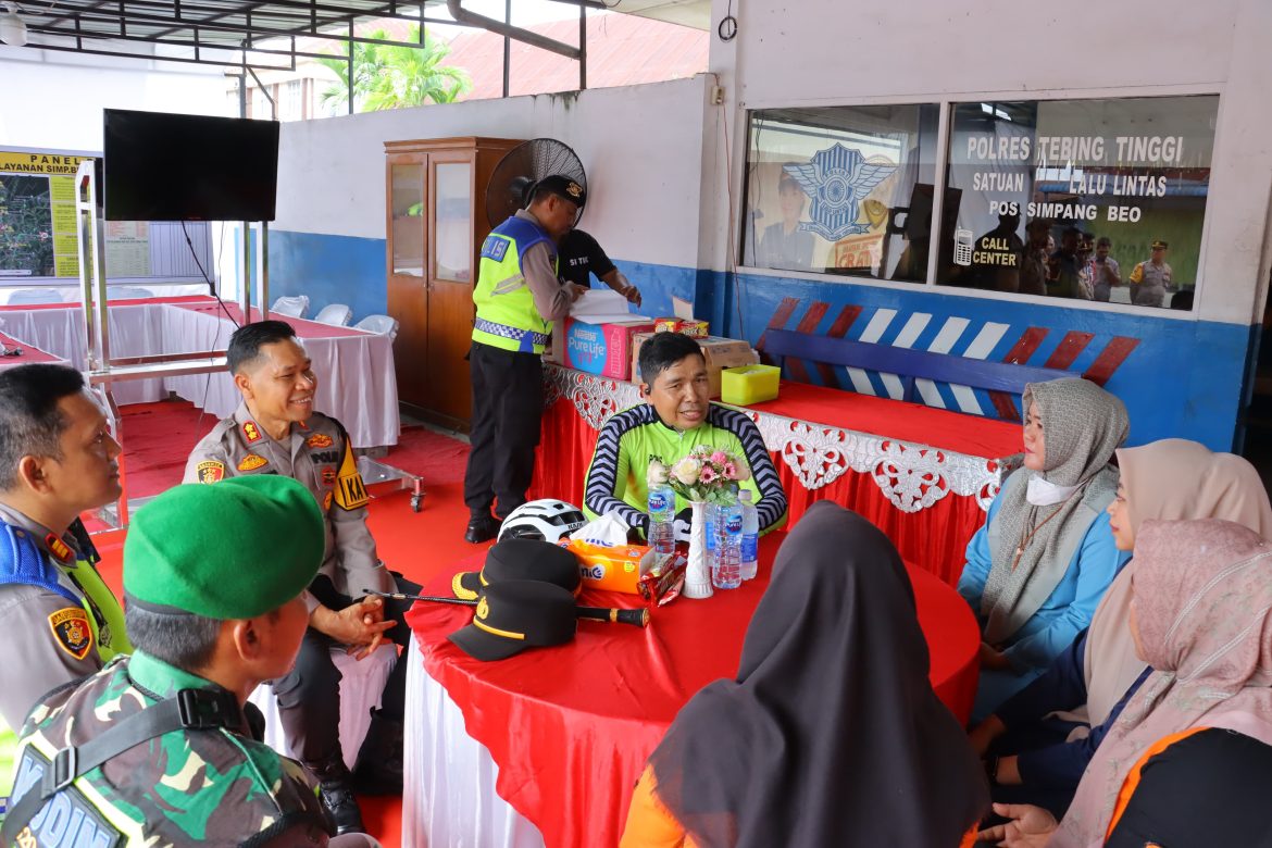Kapolres Tebing Tinggi Terima Kunjungan Wakapolda Sumut di Pos Pelayanan Simpang Beo