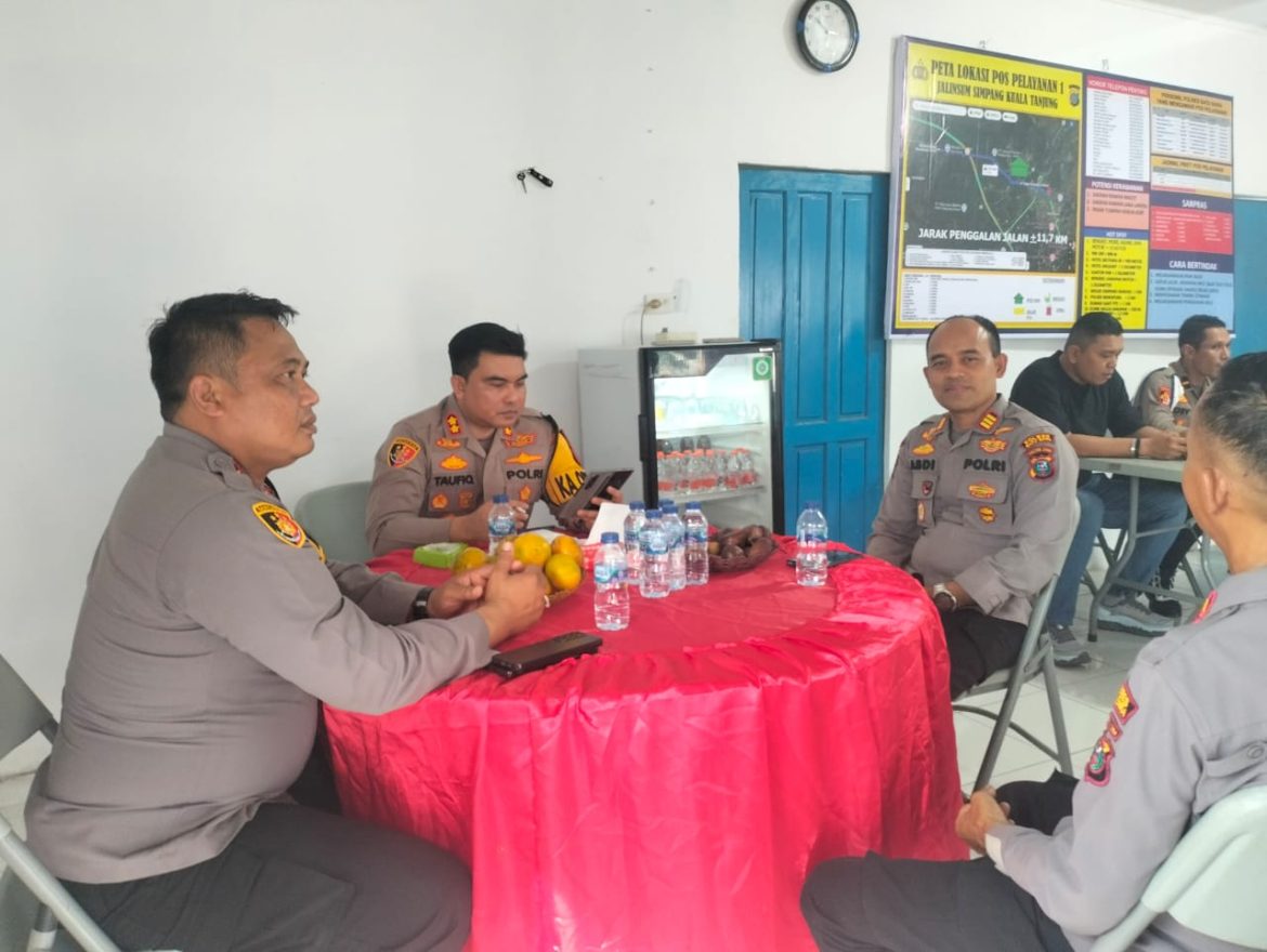 Kapolres Batu Bara Cek Pos Pam dan Pos Yan Ops Lilin Toba 2024