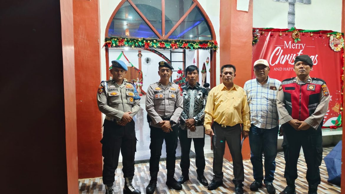 Polsek Labuhan Ruku Pengamanan Perayaan Malam Natal