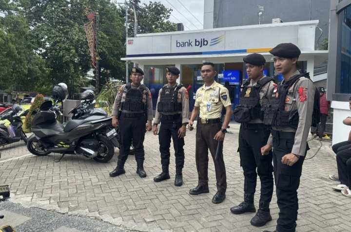 Satsamapta Polres Indramayu Laksanakan Patroli Dialog