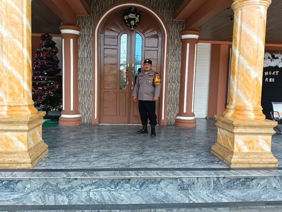Polsek Lima Puluh Pastikan Kenyamanan Ibadah Minggu