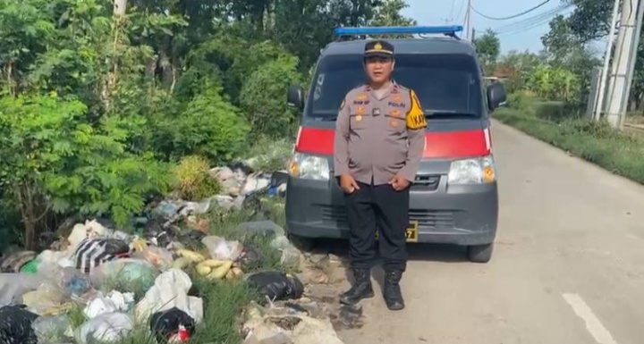 Bahaya Tumpukan Sampah Dekat Pipa Pertamina, Kapolsek Kedokanbunder Imbau Warga Tidak Buang Sampah Sembarangan
