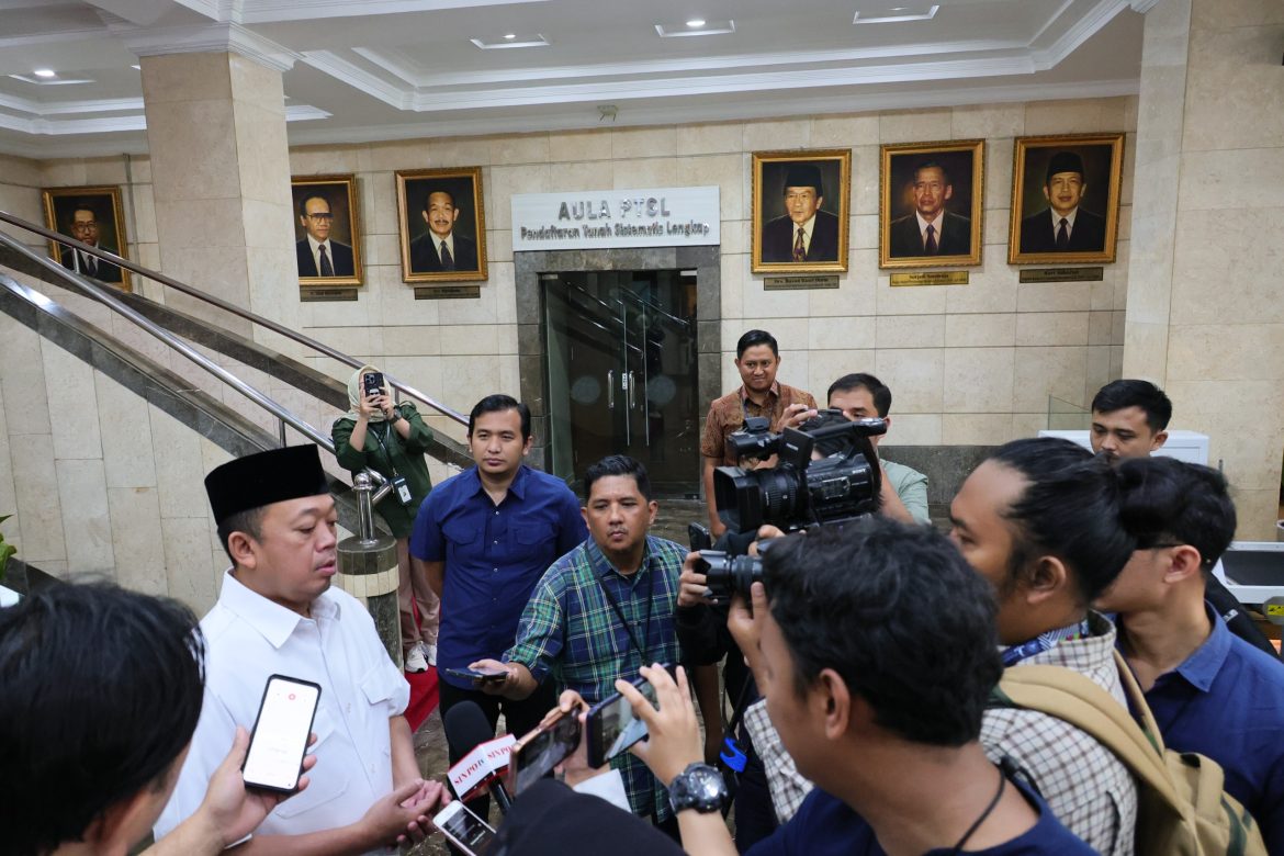 Ditunjuk sebagai Waka Satgas Percepatan Hilirisasi dan Ketahanan Energi Nasional, Menteri Nusron Siap Sukseskan Asta Cita Presiden Prabowo Subianto