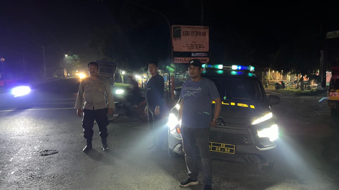 Patroli Mobile Polsek Lima Puluh Pastikan Kondusifitas Kamtibmas