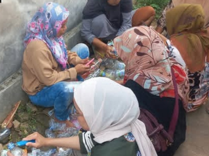 Bupati Indramayu Ajak Warga Margadadi Ubah Sampah Jadi Berkah
