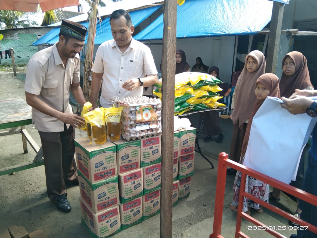 Sat Narkoba Polres Batu Bara Jumat Berkah dan Berbagi Sembako