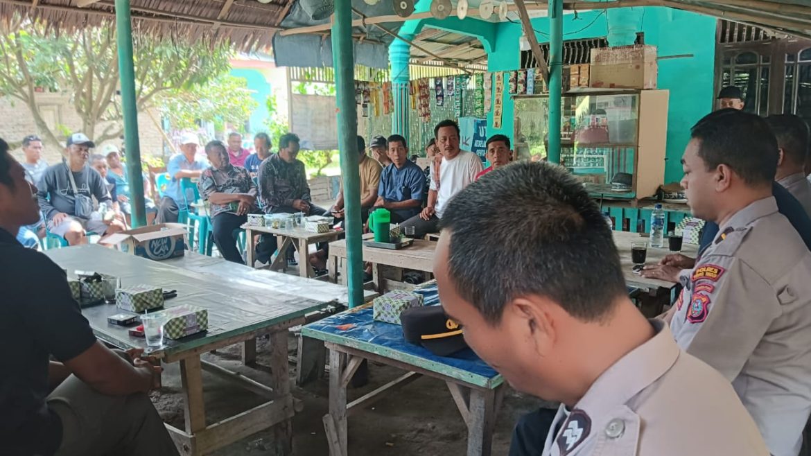 Polres Tebing Tinggi Gelar Jumat Curhat Bersama Warga Desa Naga Kesiangan