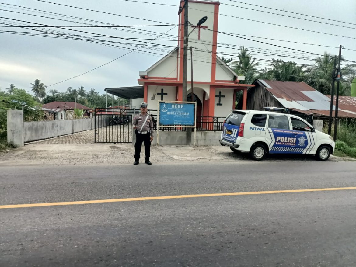 Sat Lantas Polres Batu Bara Gelar Patroli dan Pengamanan Ibadah Minggu