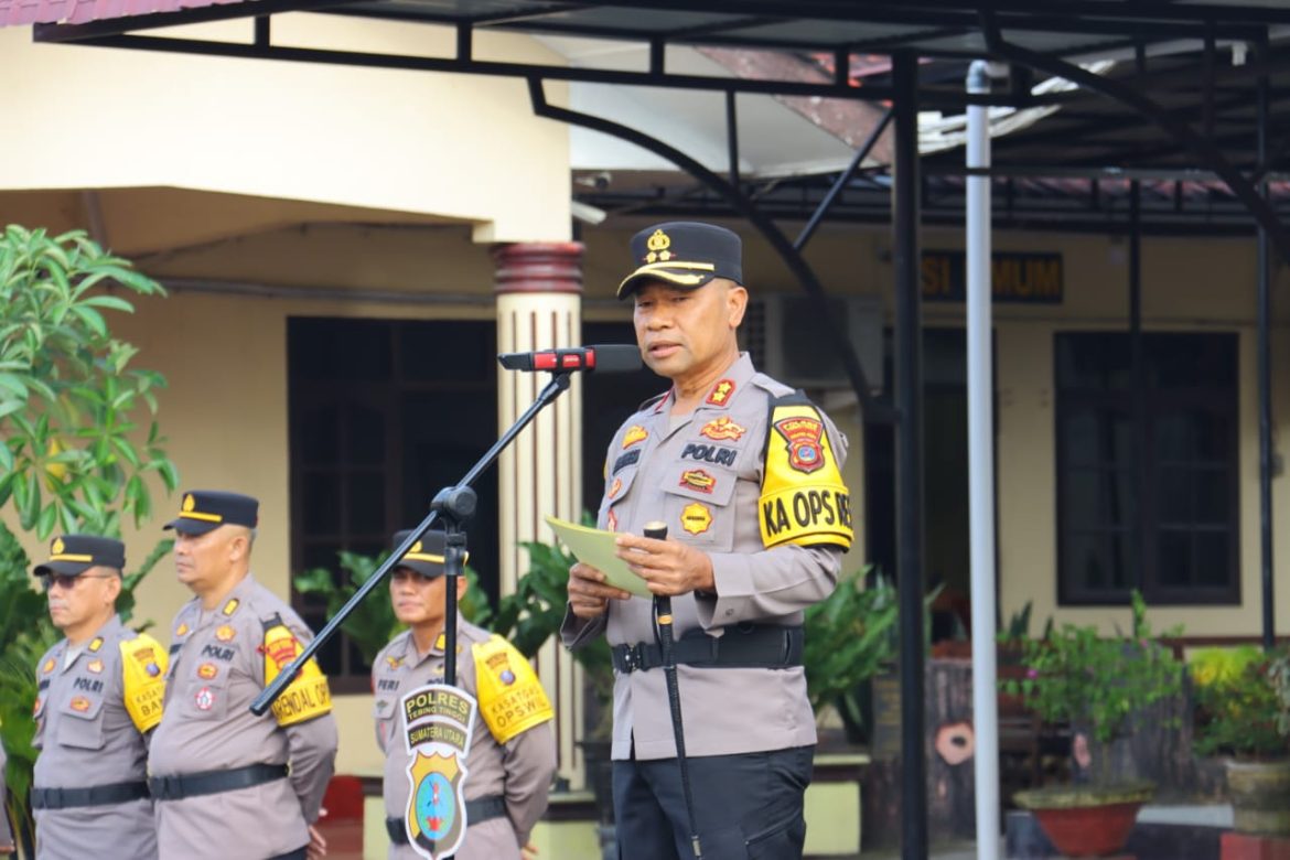 Pimpin Upacara Bendera Bulanan, Kapolres Tebing Tinggi Tekankan Kamtibmas dan Ketahanan Pangan