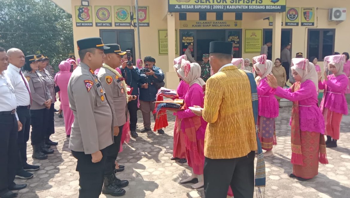Kunjungan ke Polsek Sipispis, Kapolres Tebing Tinggi Tekankan Sinergi dan Ketahanan Pangan