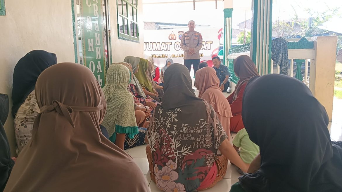 Gelar Jumat Curhat, Polres Tebing Tinggi Dengarkan Keluhan Warga