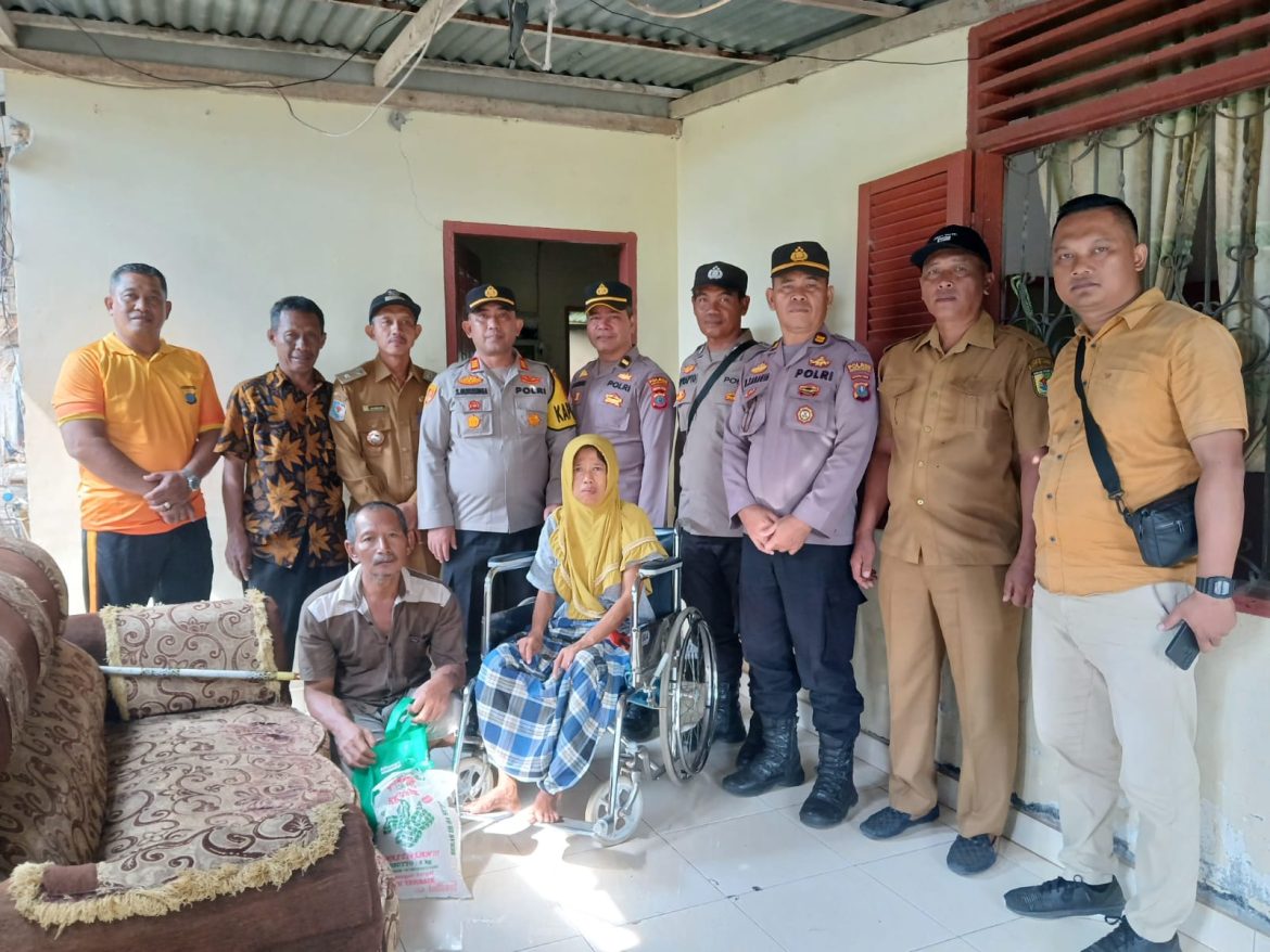 Kapolsek Perbaungan Berikan Bantuan Sembako Warga Kurang mampu dan Sakit Menahun