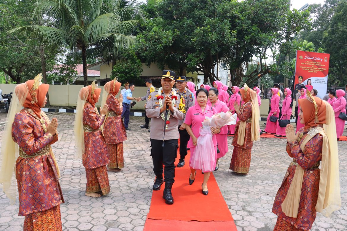 Kapolres Tebing Tinggi AKBP Drs. Simon Paulus Sinulingga, S.H Kunker ke Polsek Padang Hulu