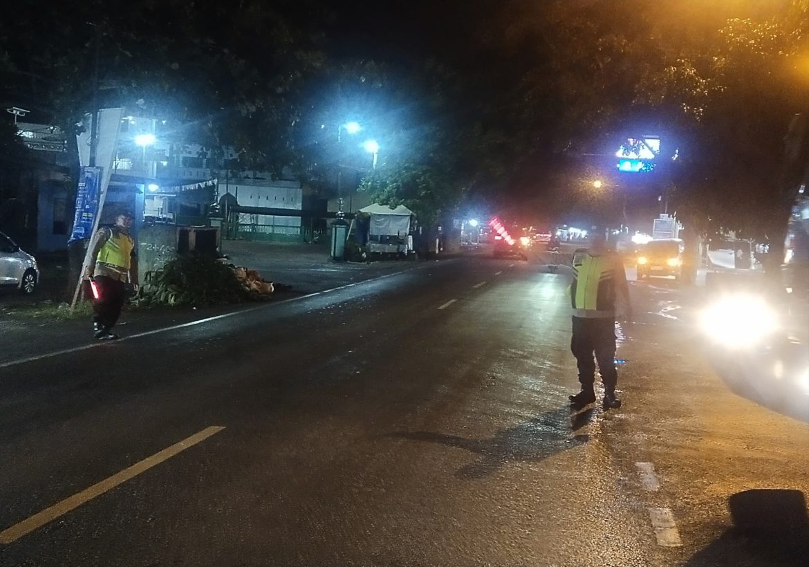 Polsek Padang Hulu Antisipasi Kejahatan Jalanan Melalui Patroli Blue Light