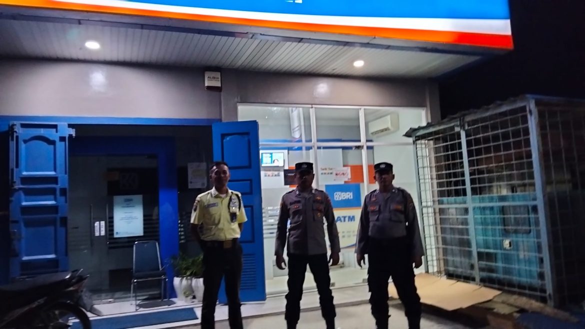 Polsek Medang Deras Patroli Mobile Antisipasi Kejahatan Jalanan