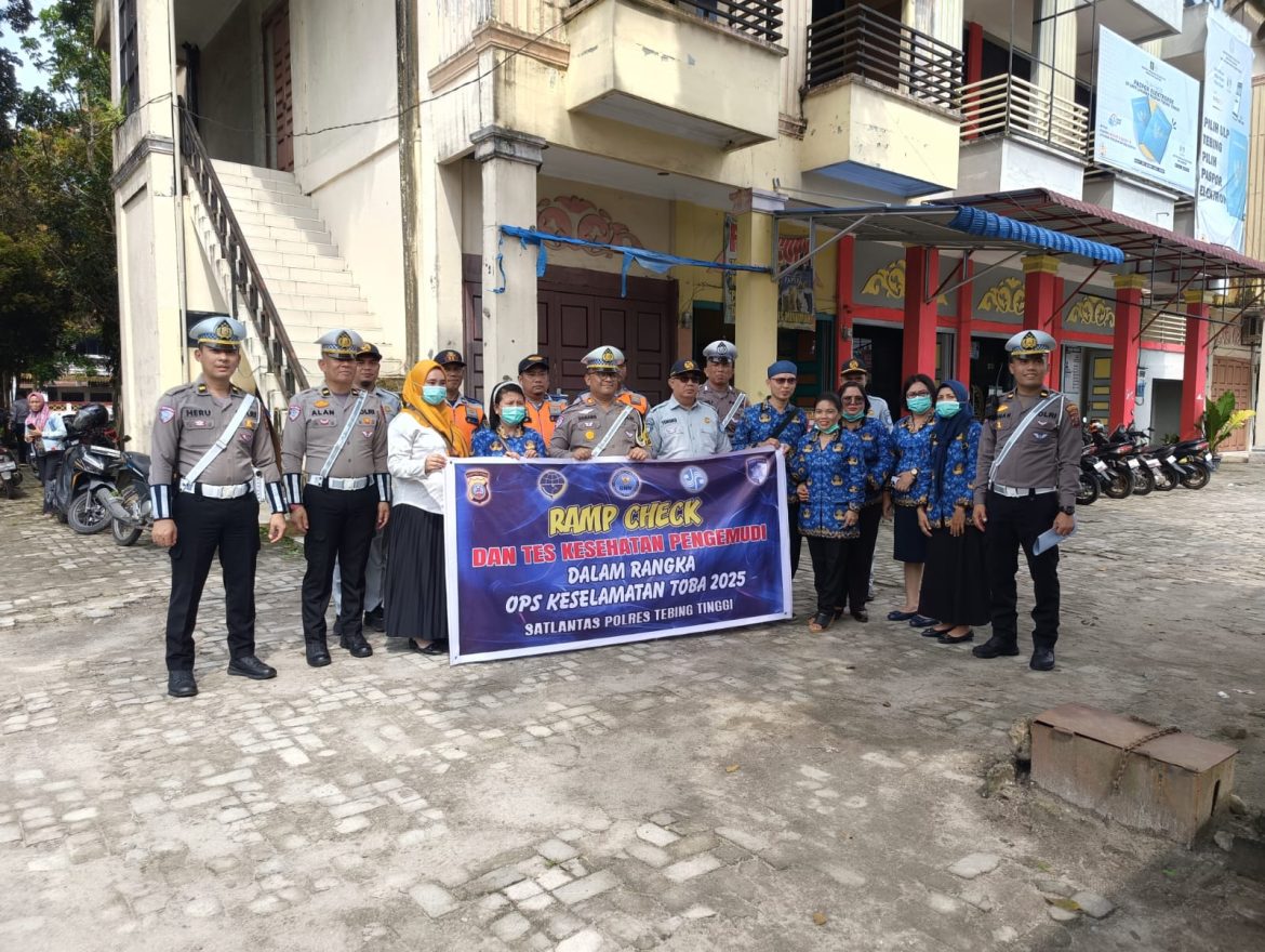Satlantas Polres Tebing Tinggi Ramp Check dan Tes Kesehatan Pengemudi Pada Ops Keselamatan Toba 2025