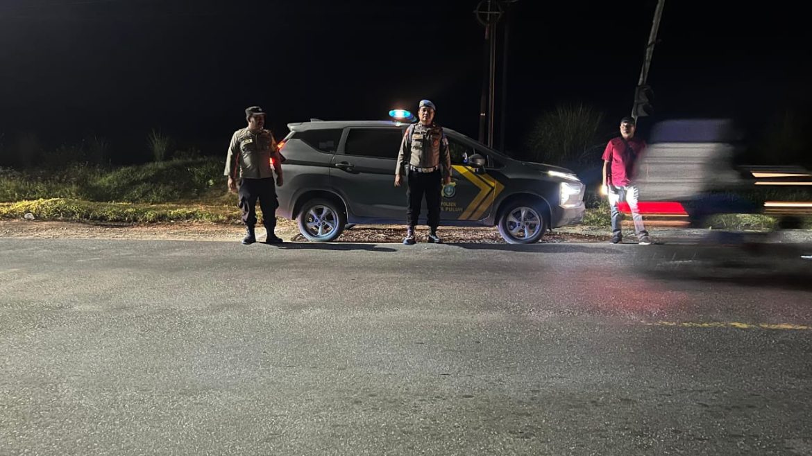 Polsek Lima Puluh Susuri Jalanan Antisipasi Kejahatan